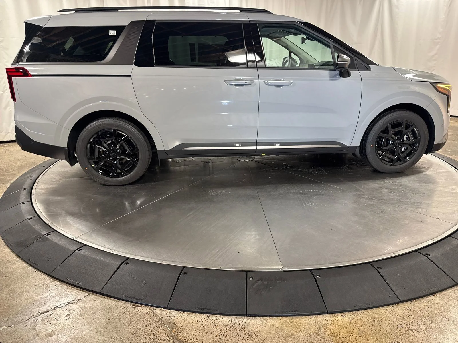New 2026 Ceramic White Kia SX Prestige image 9