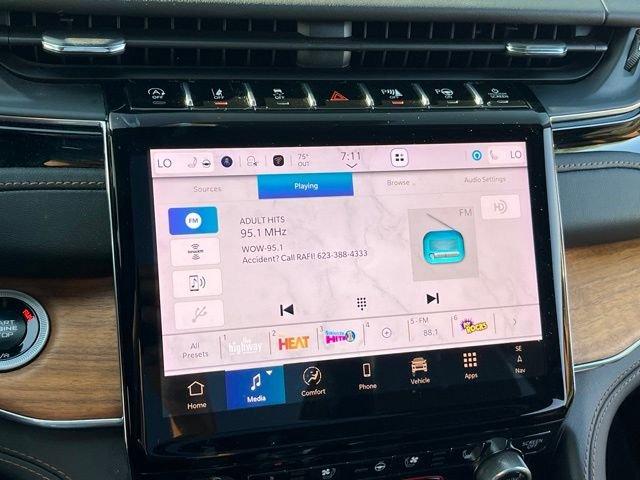 Used 2025 Black Jeep Summit image 24