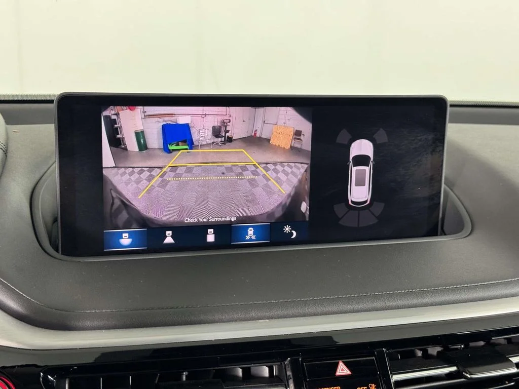 Used 2024 Black Acura Technology image 27