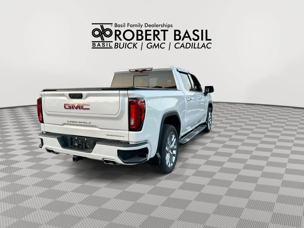 Used 2023 White GMC Denali image 8