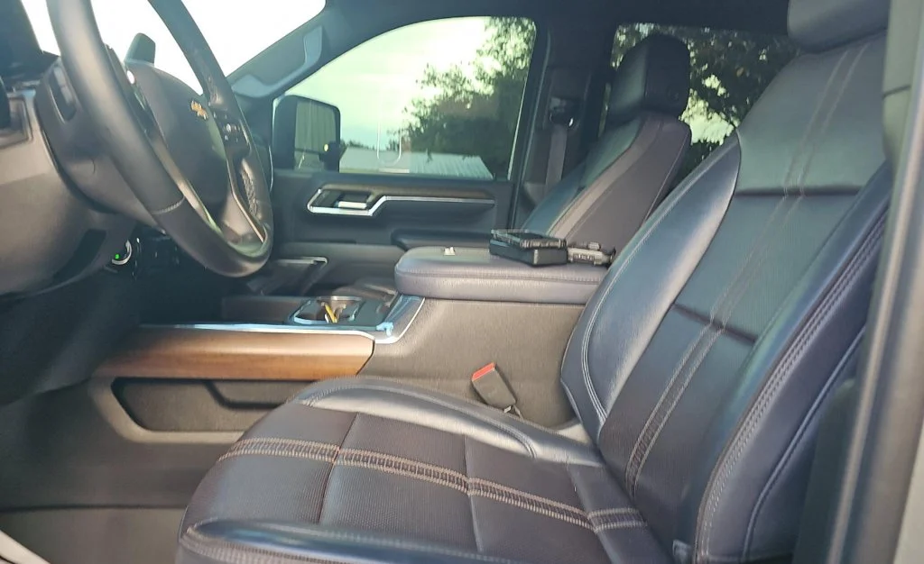 Used 2024 Gray Chevrolet High Country image 10