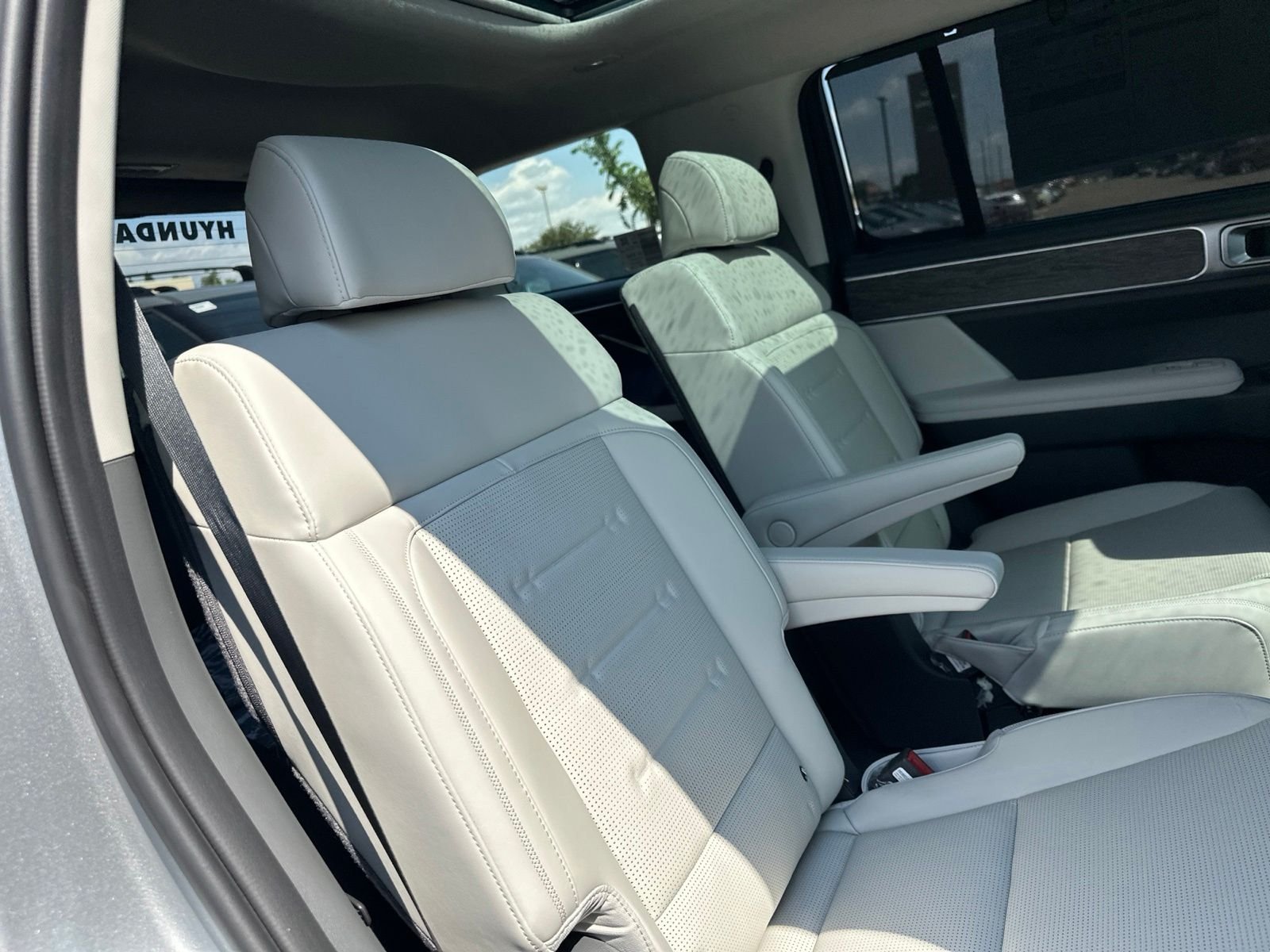 New 2027 Silver Hyundai Calligraphy AWD image 35