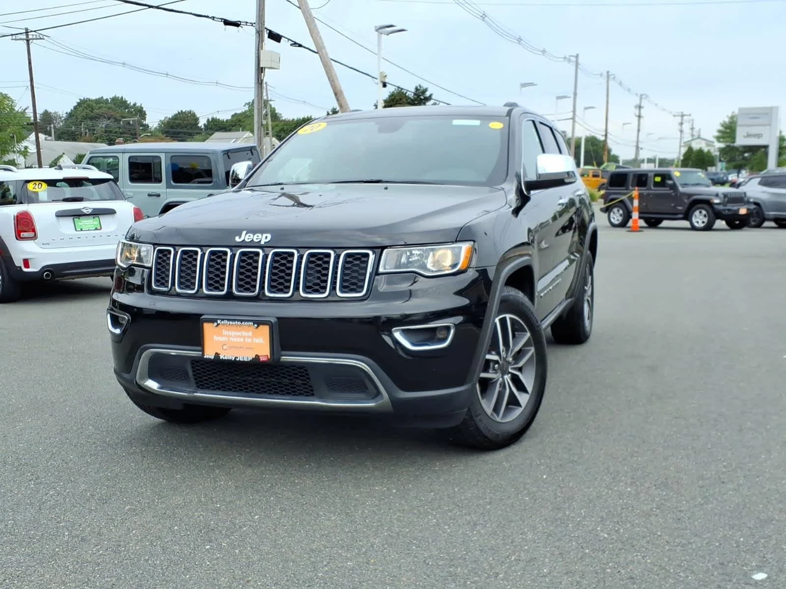 Certified Used 2020 Diamond Black Crystal Pearlcoat Jeep Limited image 2