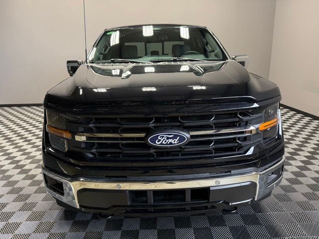 New 2026 Agate Black Metallic Ford XLT image 4