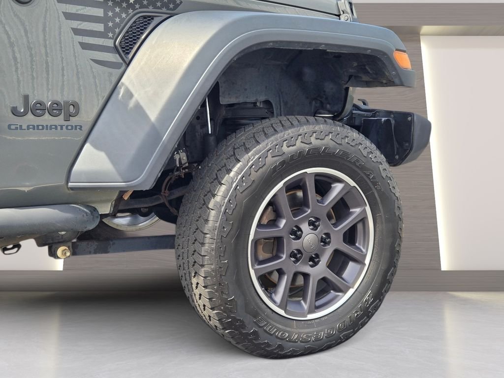Used 2020 Gray Jeep Sport image 11