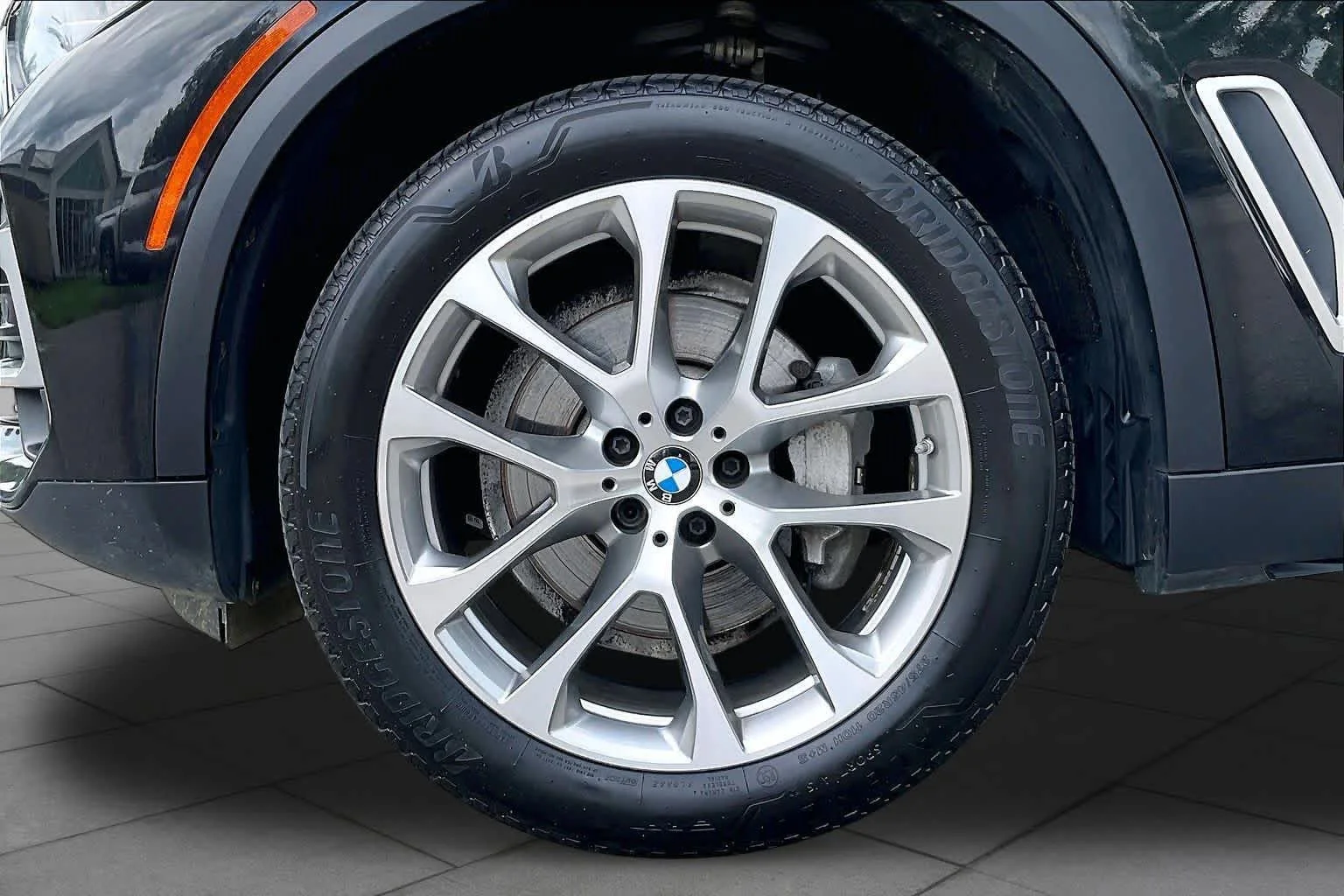 Used 2021 Black Sapphire Metallic BMW xDrive40i image 10