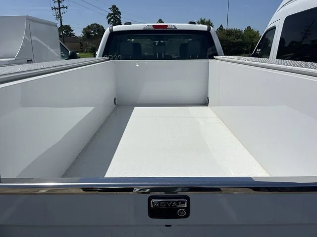 New 2026 Oxford White Ford F-250® XL image 15