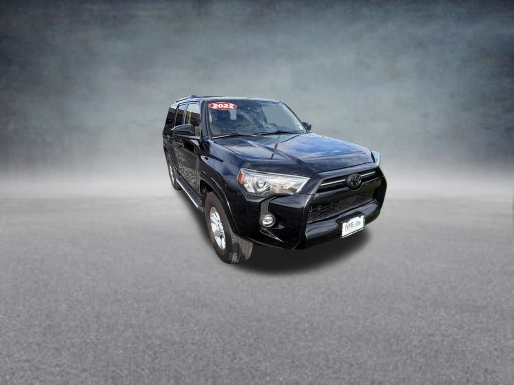 Used 2022 Midnight Black Metallic Toyota SR5 image 8