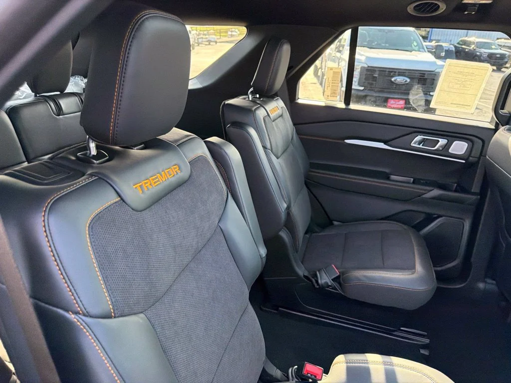 New 2026 Gray Ford Tremor image 33