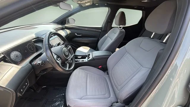 Used 2023 Gray Hyundai SEL Premium image 19