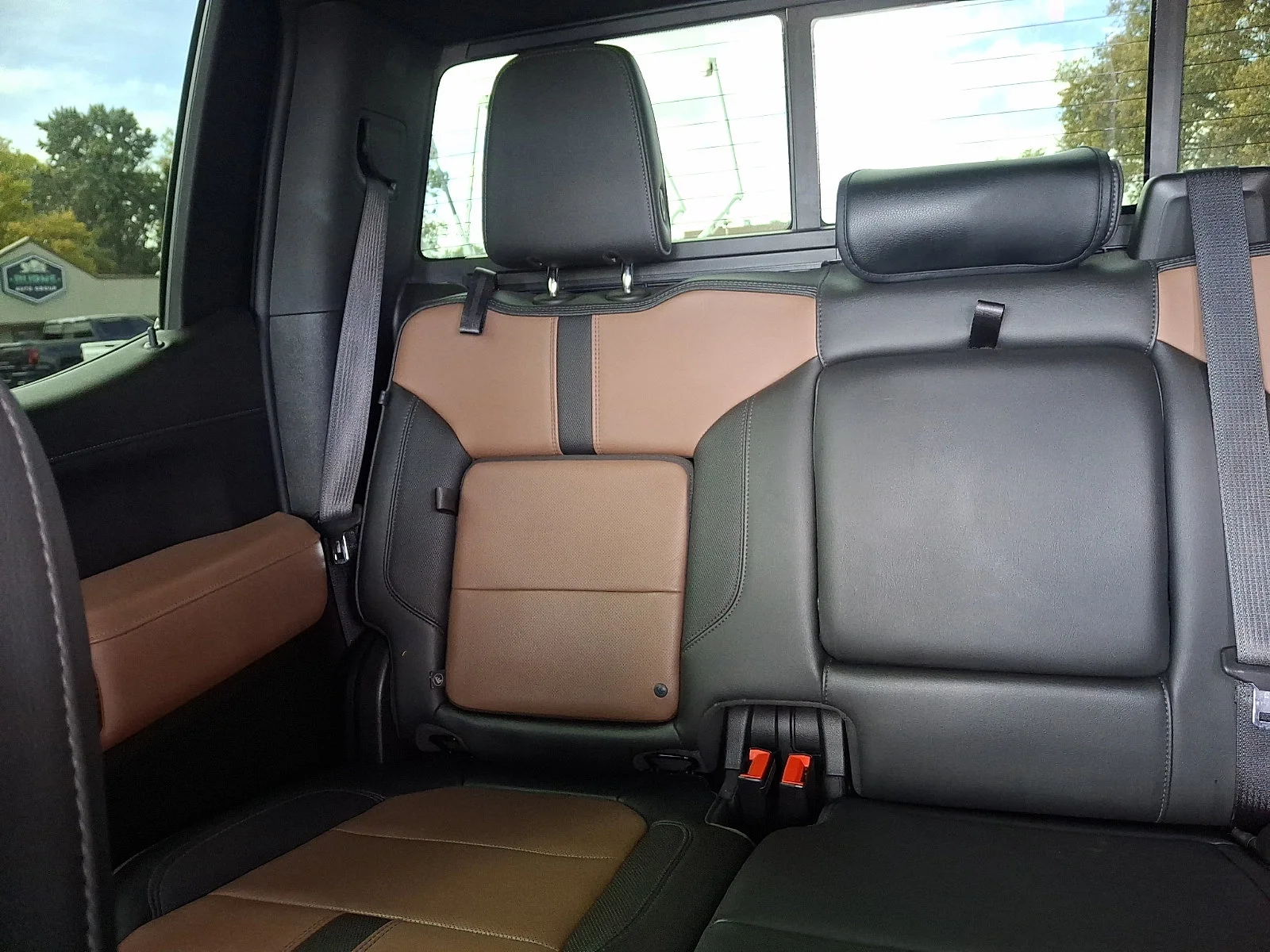 Used 2022 Mosaic Black Metallic Chevrolet High Country image 18