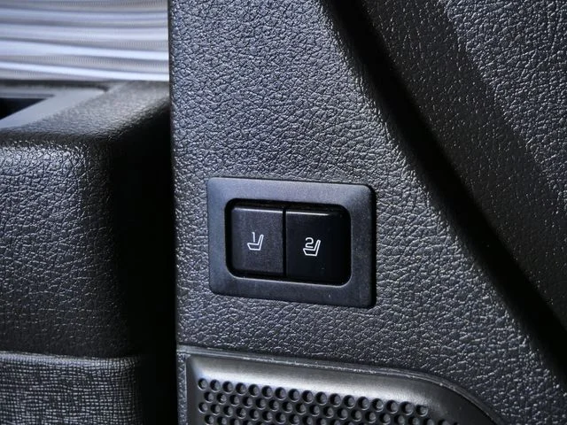 Used 2018 Red Ford Limited image 26