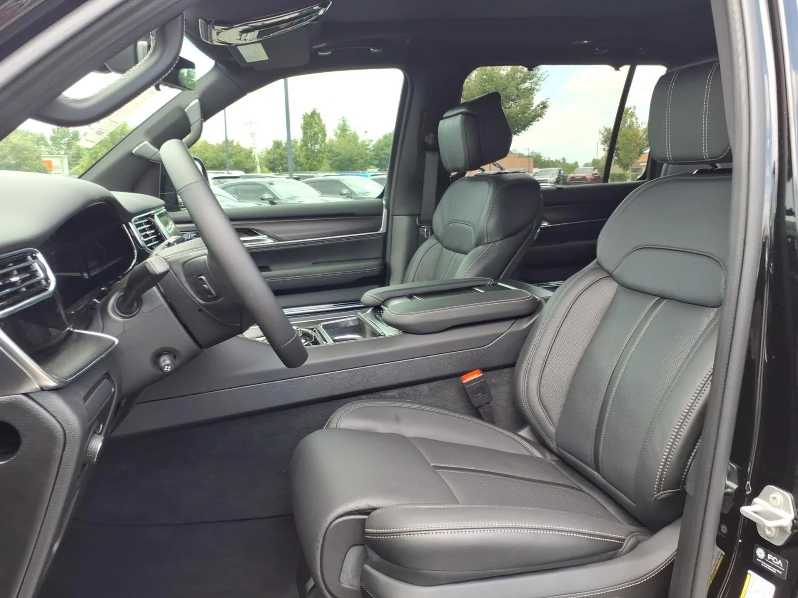 New 2026 High Gloss Black Jeep Summit Obsidian image 21