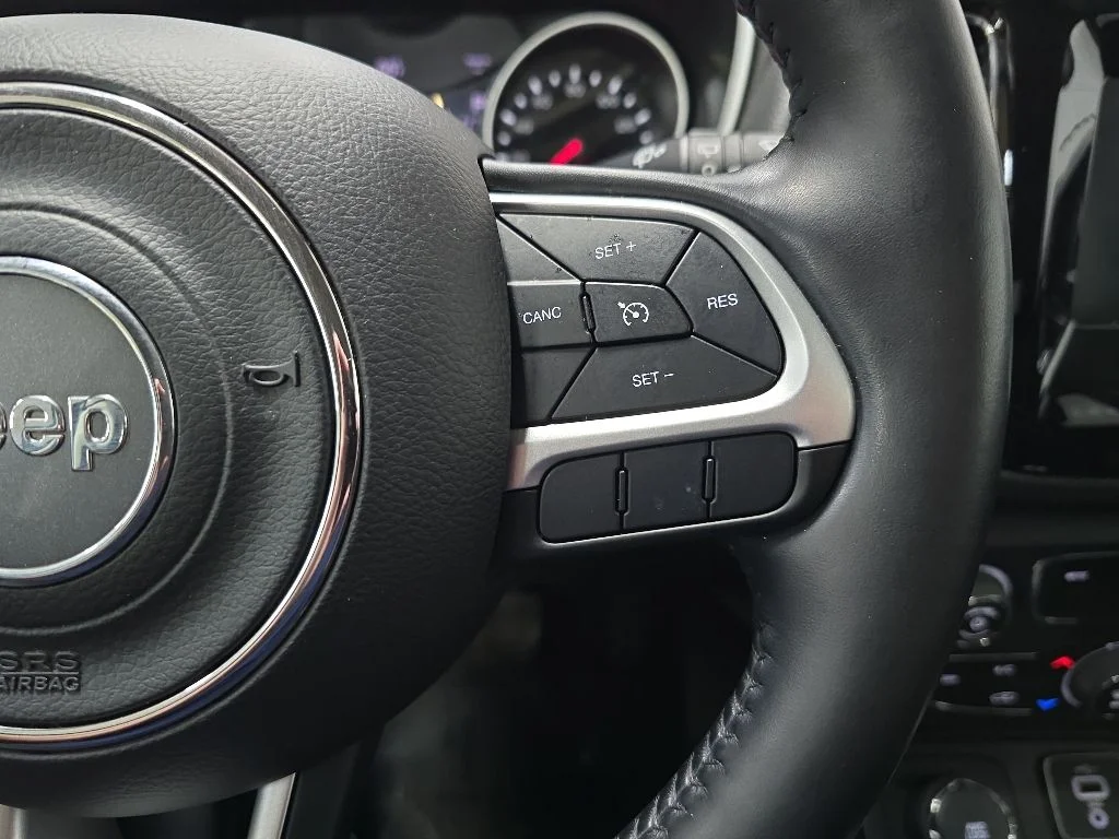 Used 2020 Gray Jeep Latitude image 21