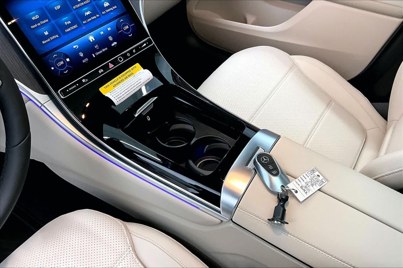 New 2026 Obsidian Black Metallic Mercedes-Benz GLC 300 image 7