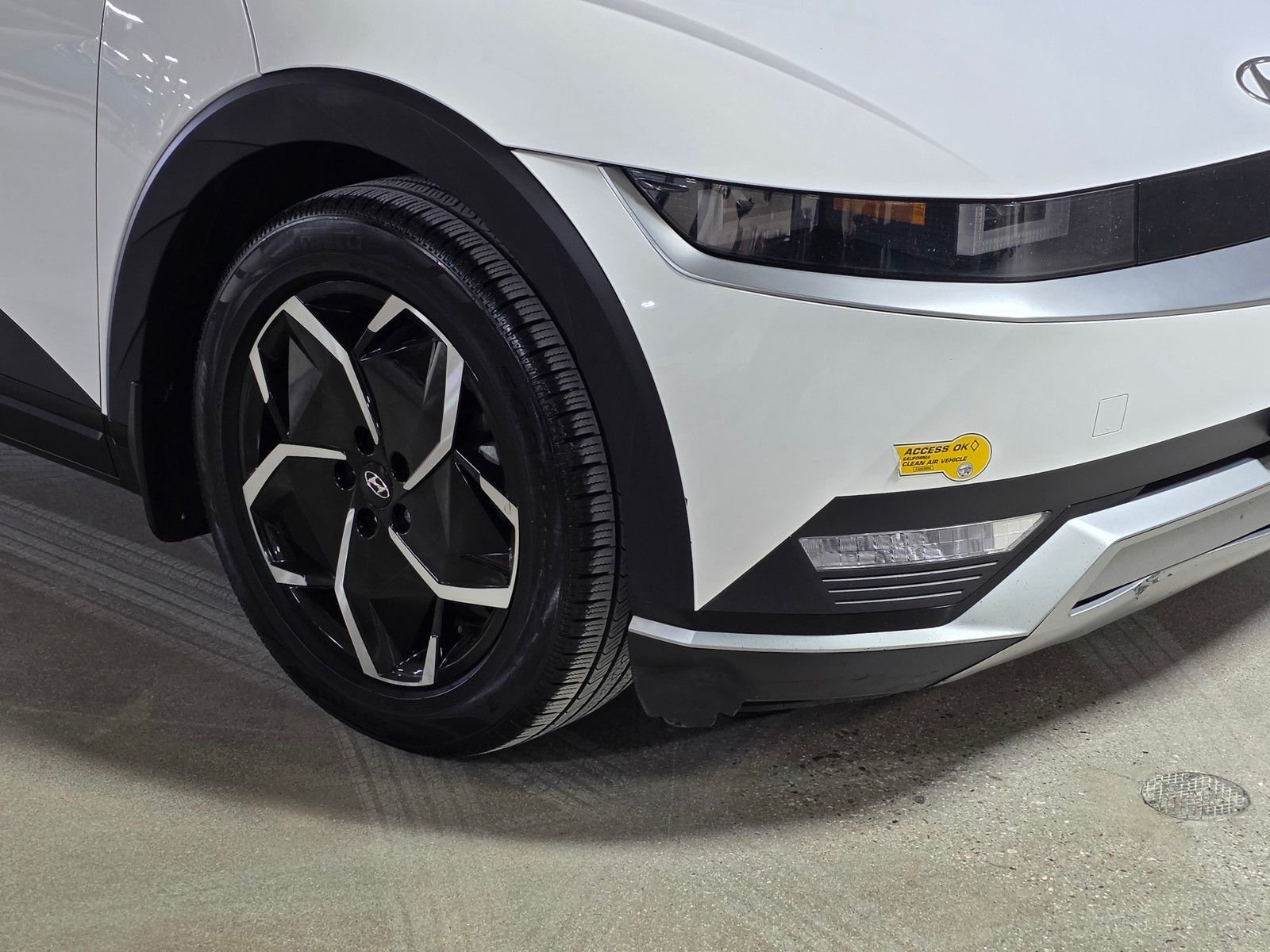 Used 2022 Atlas White Hyundai SE image 10
