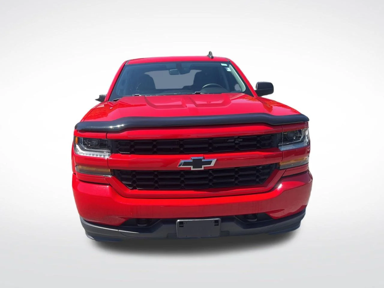 Used 2018 Red Chevrolet Custom image 10