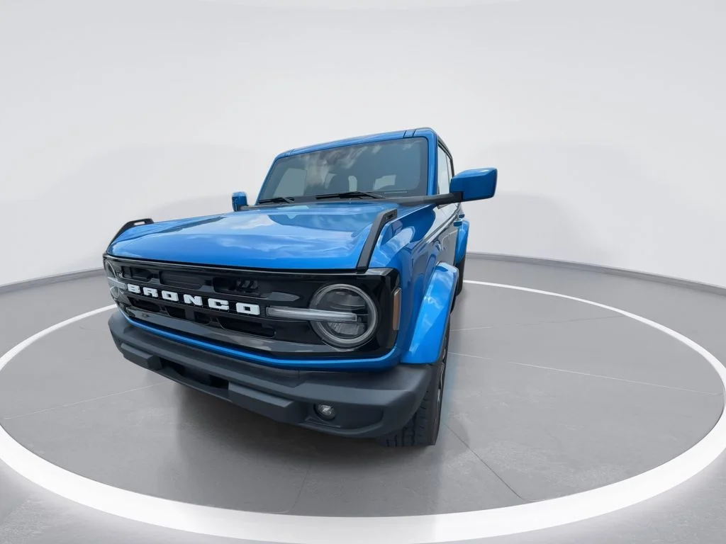 Used 2024 Blue Ford Outer Banks image 4