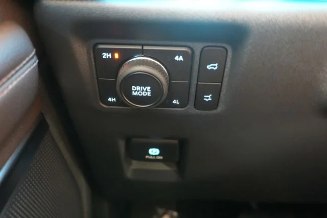 New 2027 Agate Black Metallic Ford MAX King Ranch® image 21