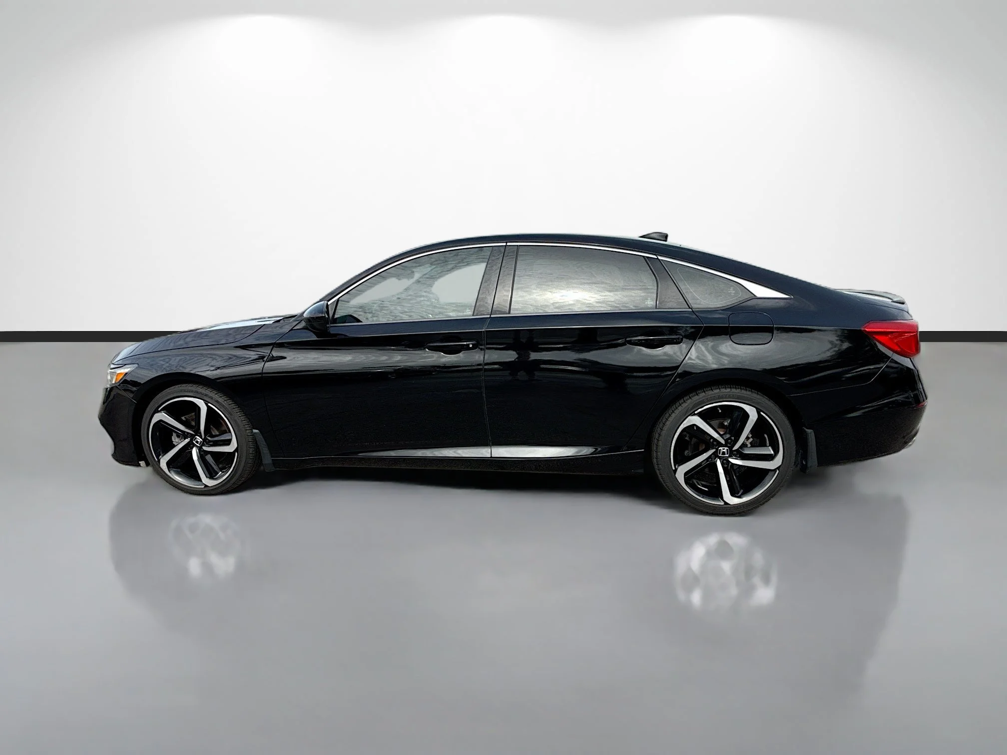 Used 2020 Crystal Black Pearl Honda Sport image 6