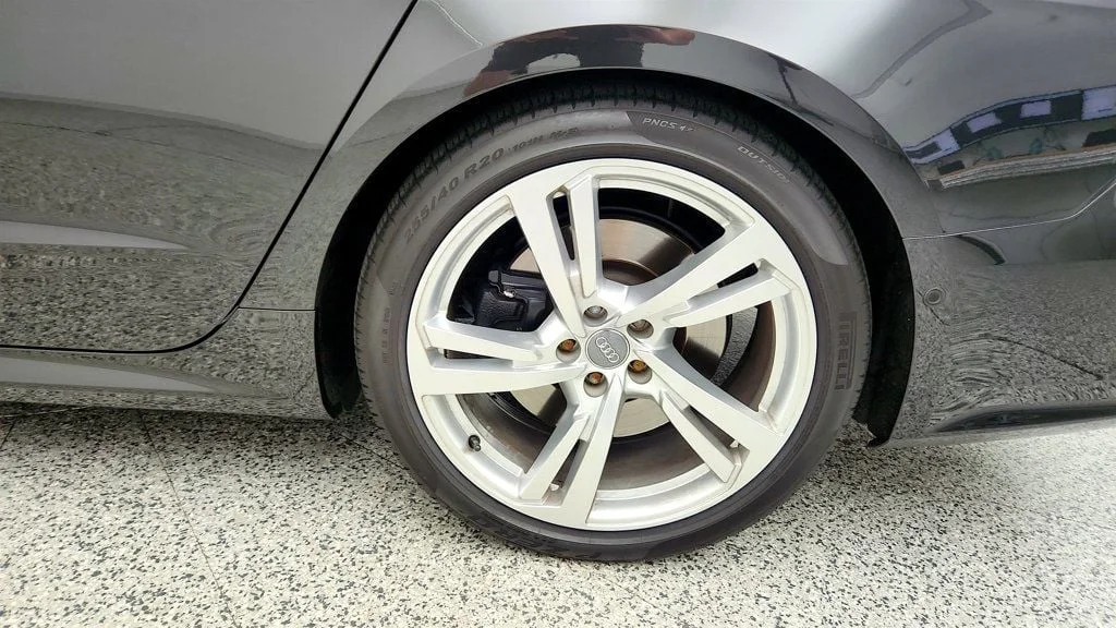 Used 2020 Vesuvius Gray Metallic Audi 2.9 TFSI Premium Plus w/ Executive & Driver Assist Pkgs image 9