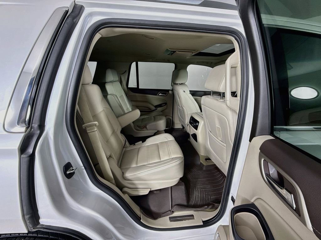 Used 2016 White GMC Denali image 30