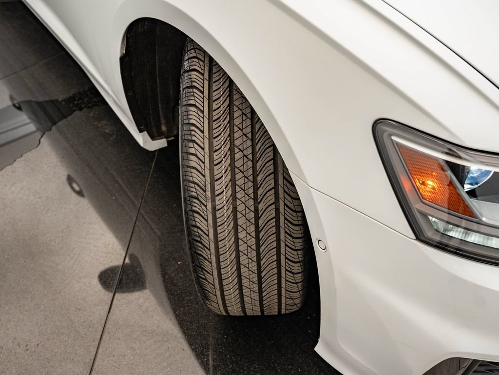 Used 2023 Glacier White Audi 55 Premium Plus image 54