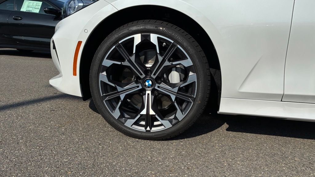 New 2026 Mineral White Metallic BMW 330i xDrive image 5