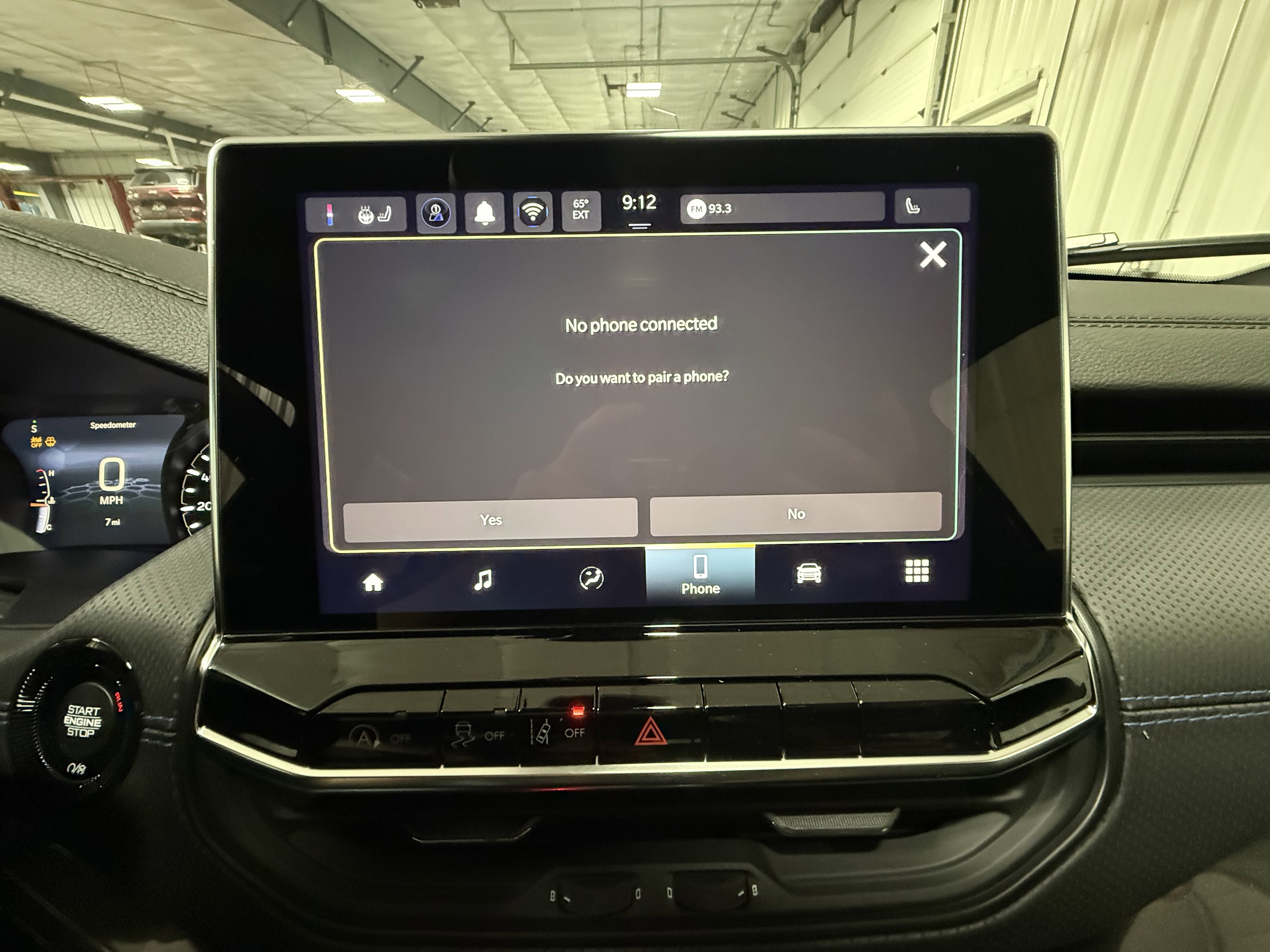 New 2026 Red Hot Pearlcoat Jeep Latitude Altitude image 30