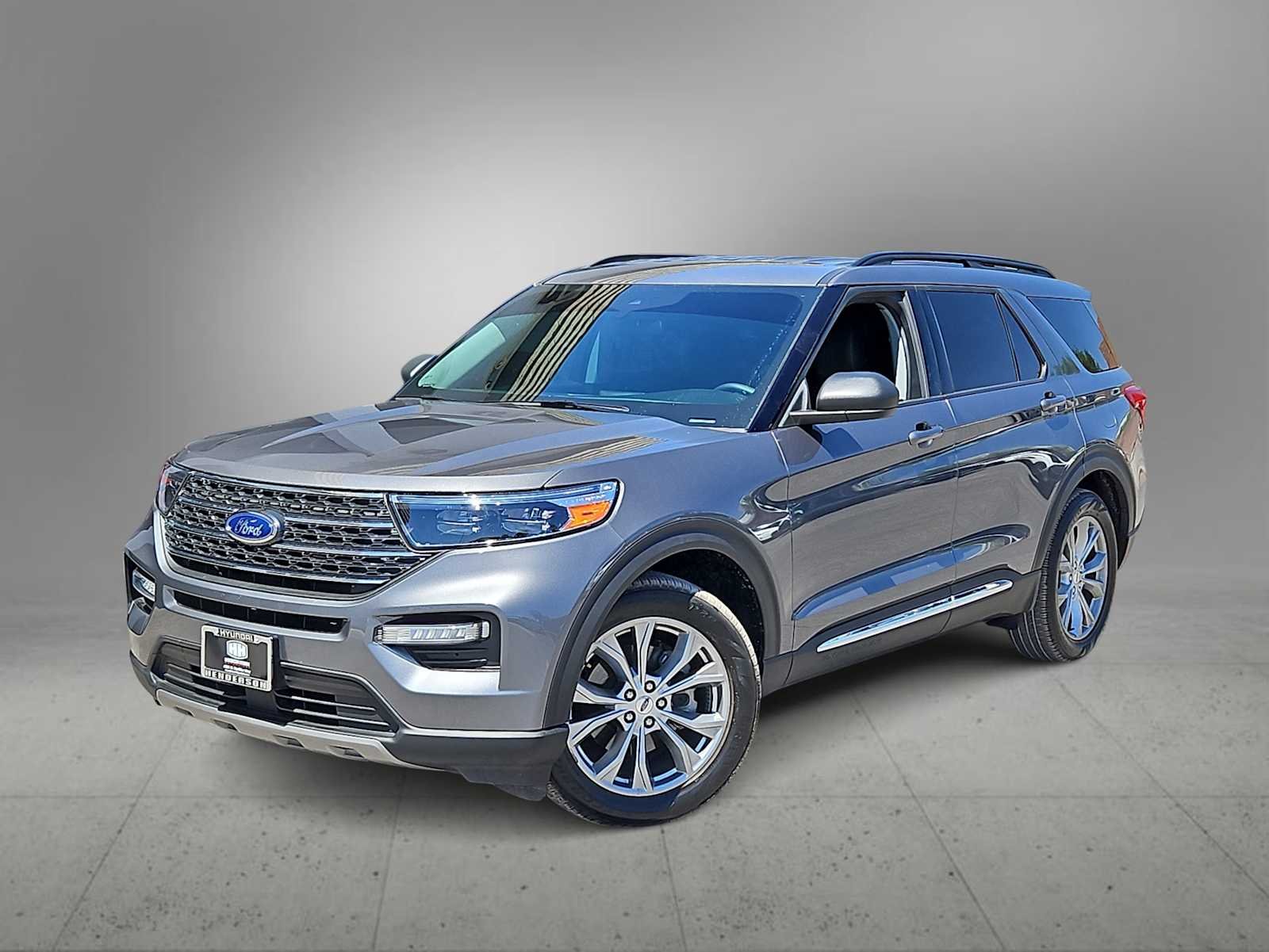 2023 Ford Explorer XLT RWD's photo