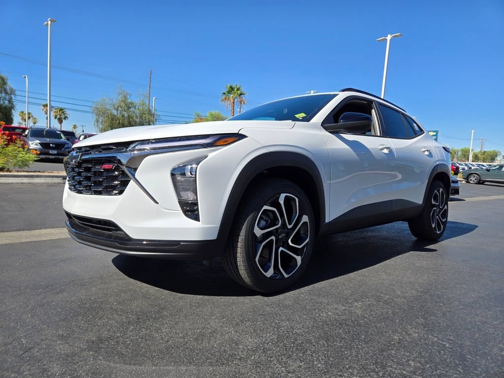 2026 Chevrolet Trax RS - Photo 2