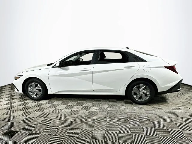 New 2026 White Hyundai SE image 6