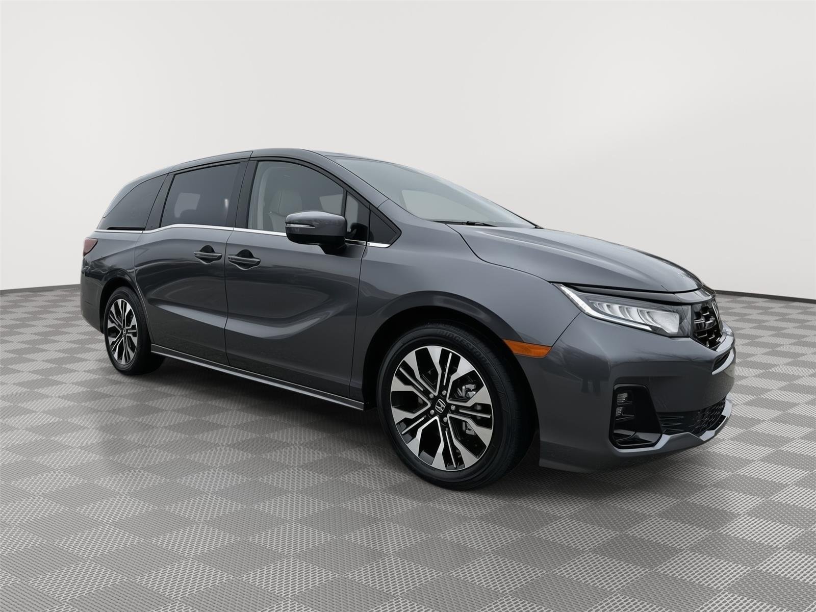 2026 Honda Odyssey Elite's photo