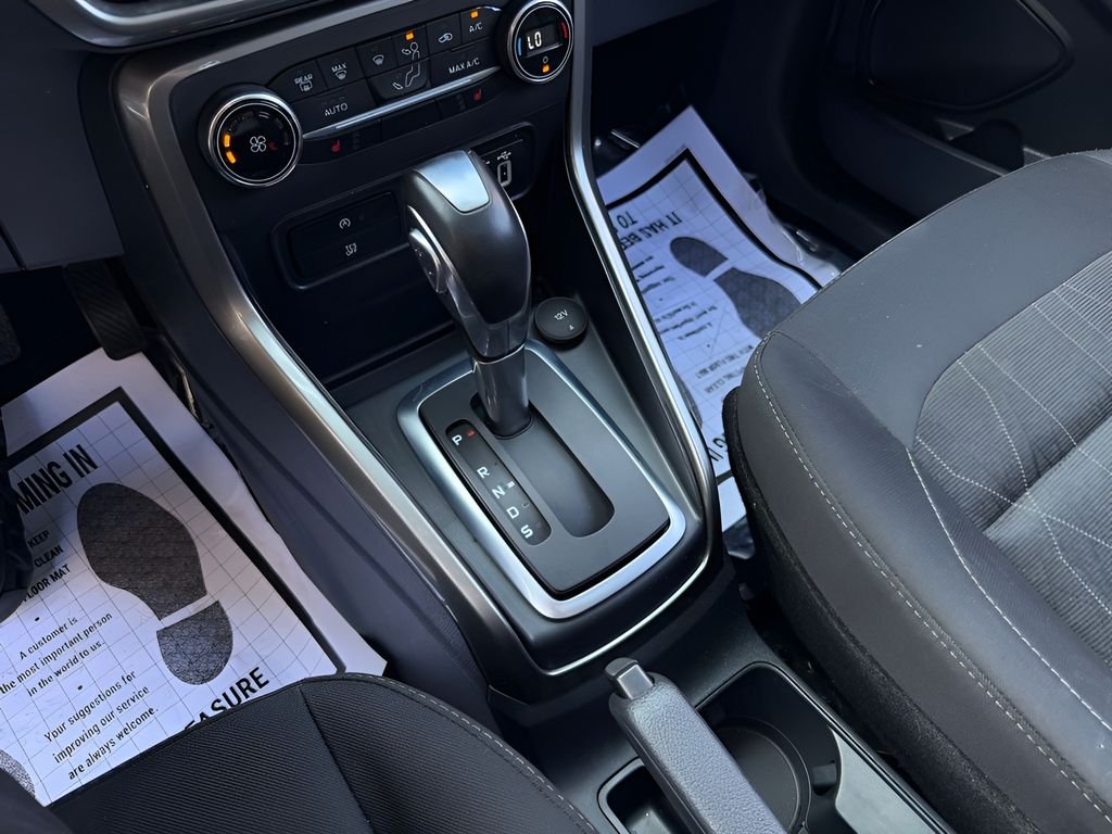 Used 2018 Gray Ford SE image 18