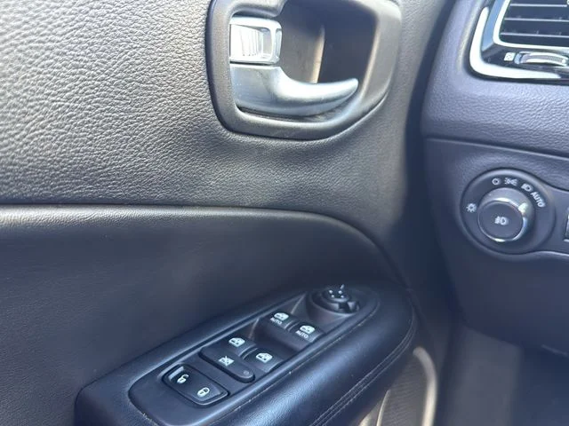 Used 2018 Black Jeep Latitude image 25