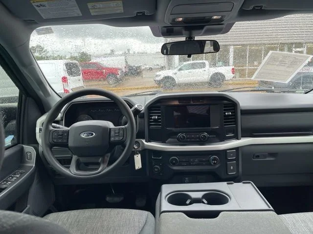 Used 2022 Gray Ford  image 23