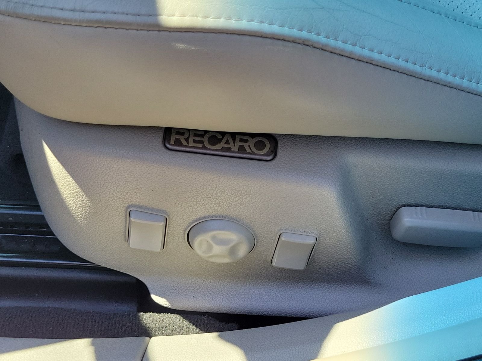 Used 2012 Silver Cadillac Base image 9