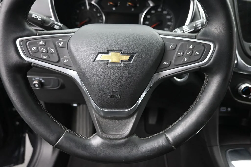 Used 2023 Gray Chevrolet LT image 19
