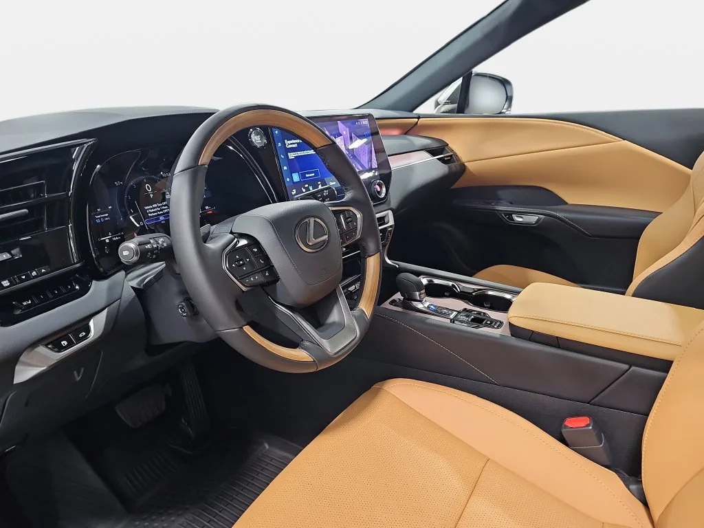 New 2026 Iridium Lexus PREMIUM PLUS image 15