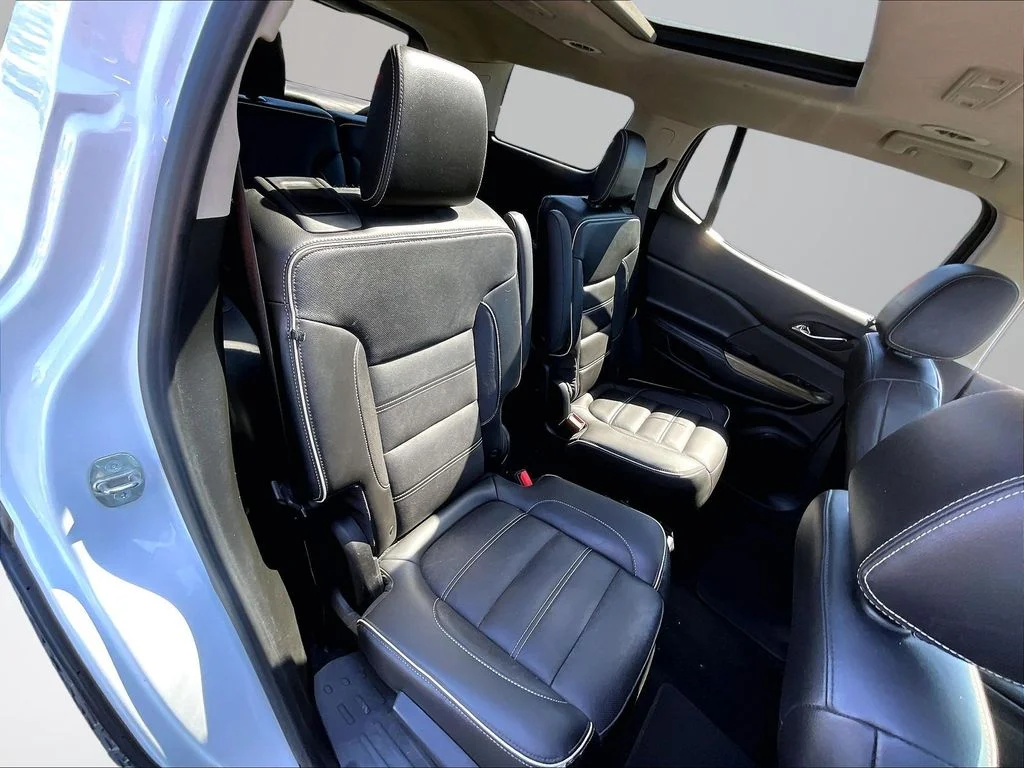 Used 2019 White GMC Denali image 27