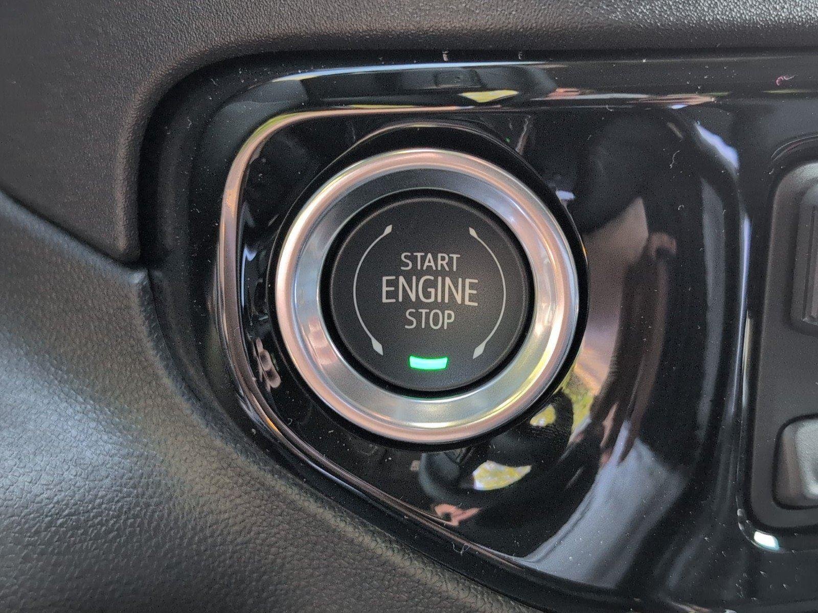 New 2026 Summit White GMC Elevation image 26