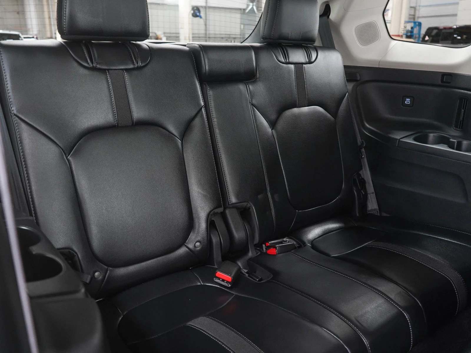 Used 2023 Gray Honda Touring AWD image 15