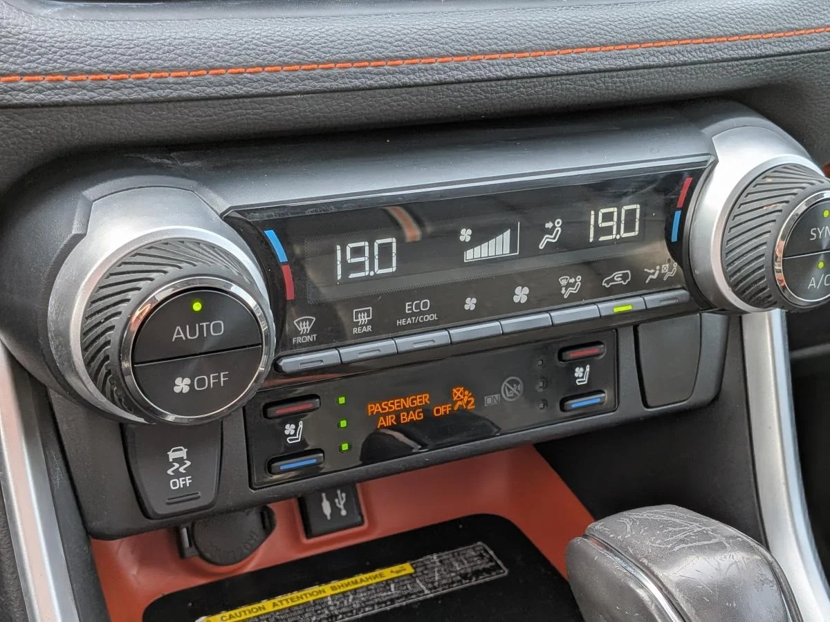 Used 2019 Blue Toyota Trail image 22