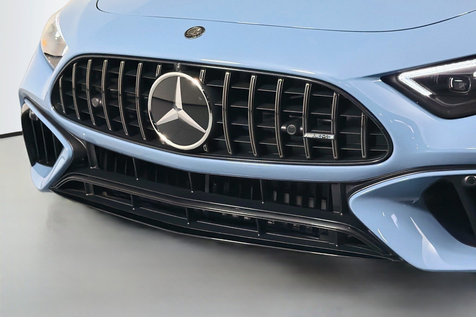 New 2026 MANUFAKTUR China Blue Mercedes-Benz AMG® SL 55 Roadster image 13