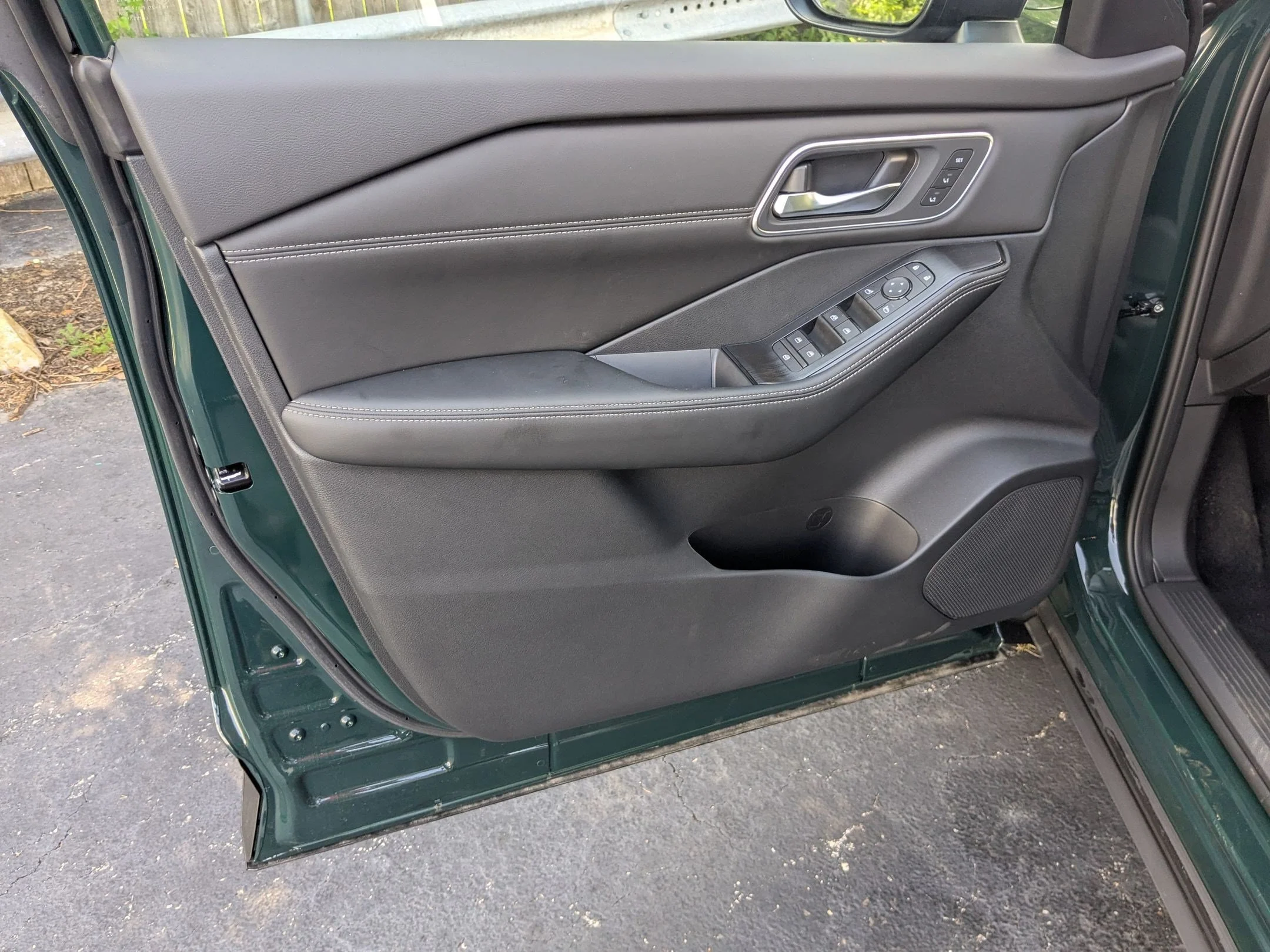 New 2026 Obsidian Green Pearl Nissan Platinum image 14