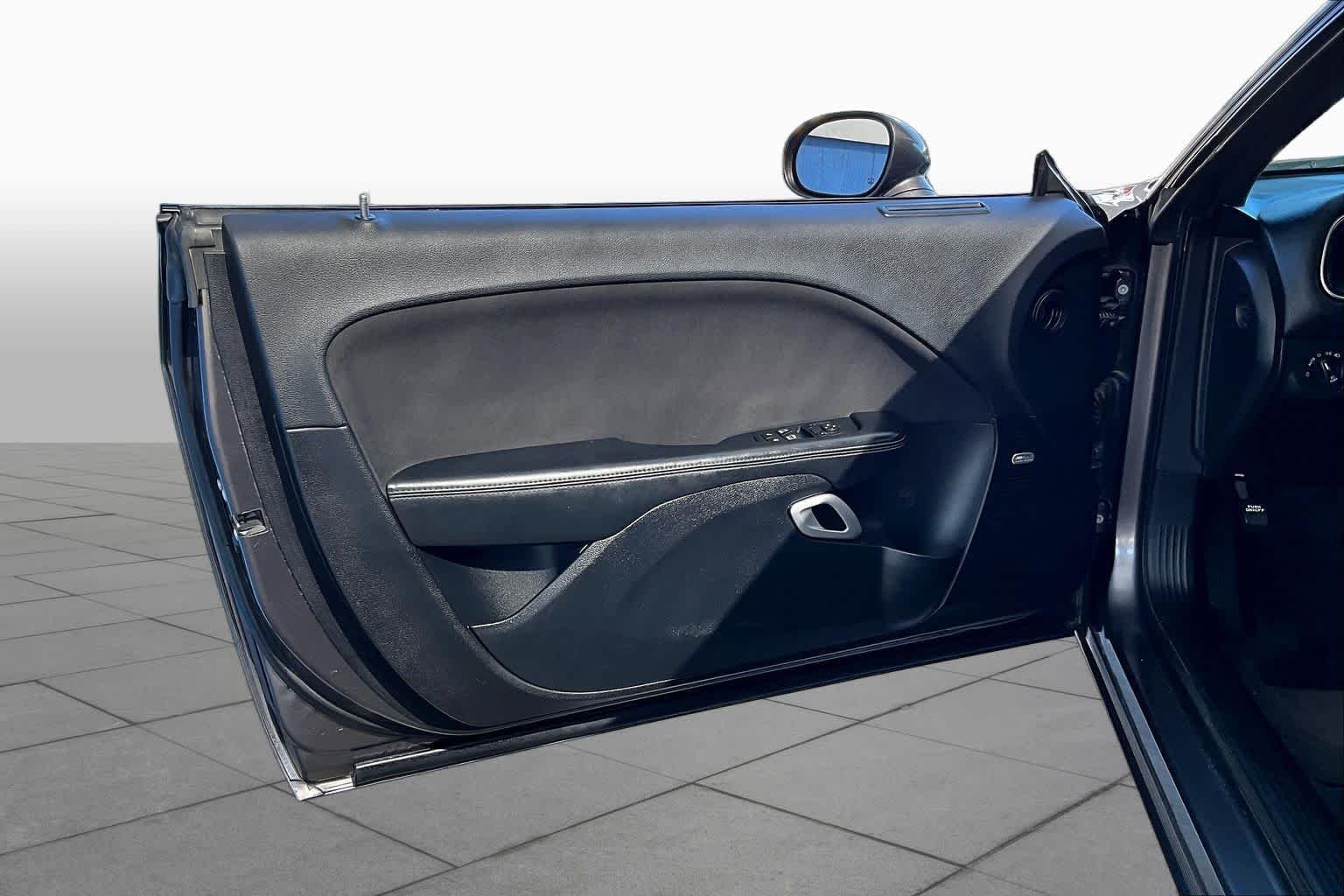 Used 2016 Granite Pearlcoat Dodge R/T Scat Pack image 22
