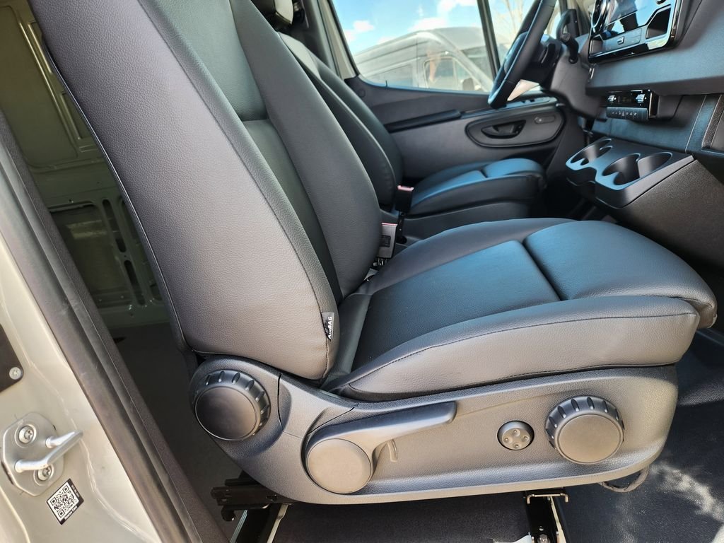New 2026 Stone Grey Mercedes-Benz CARGO image 16
