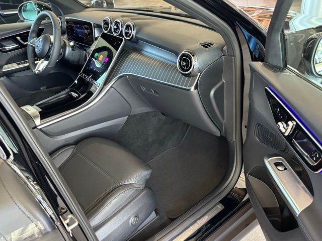 Used 2026 Black Mercedes-Benz GLC 300 image 29