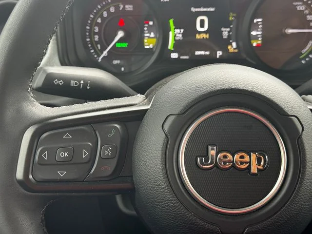 Certified Used 2025  Jeep Sport S 4xe image 24