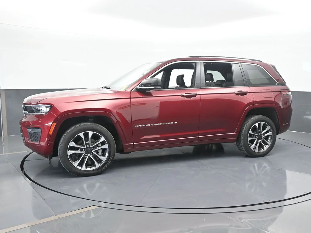 Used 2023 Velvet Red Pearlcoat Jeep Overland image 2